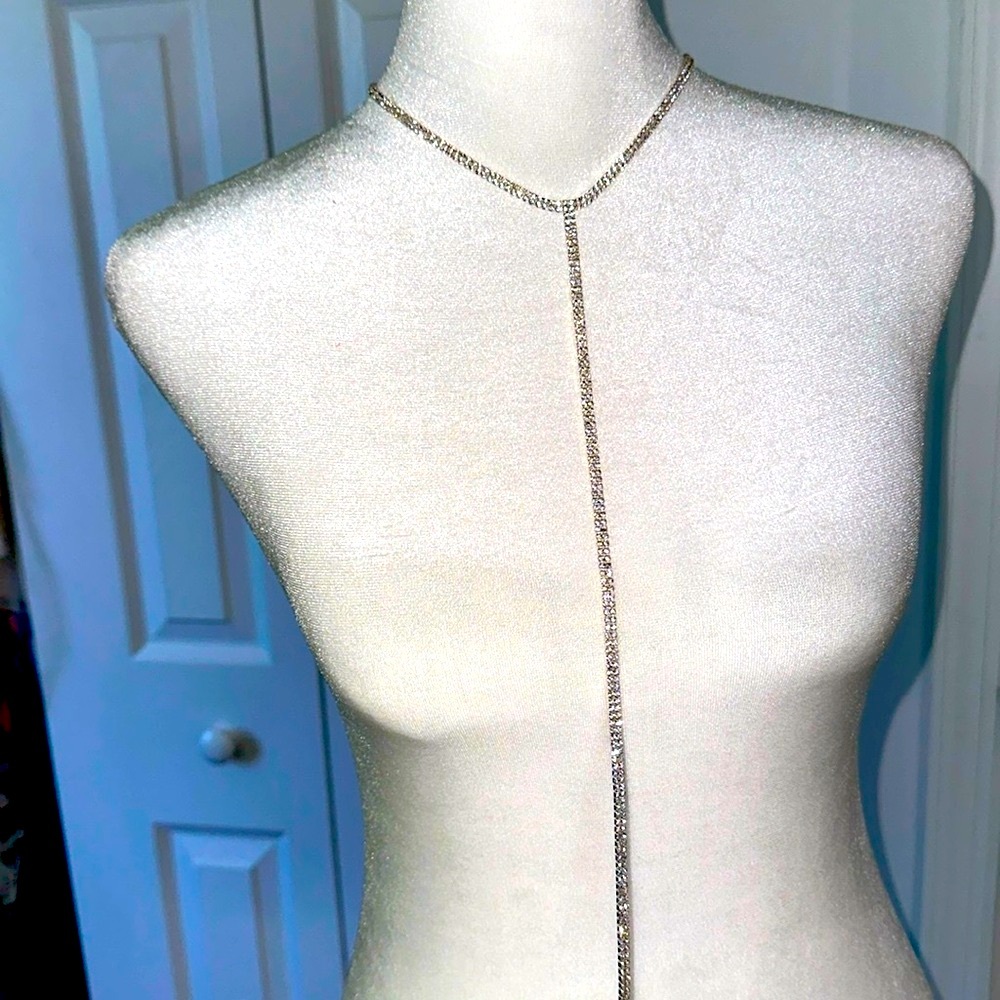 KAREN MILLEN NECKLACE NBW, just timeless.  Wear it shine and get fabulous!